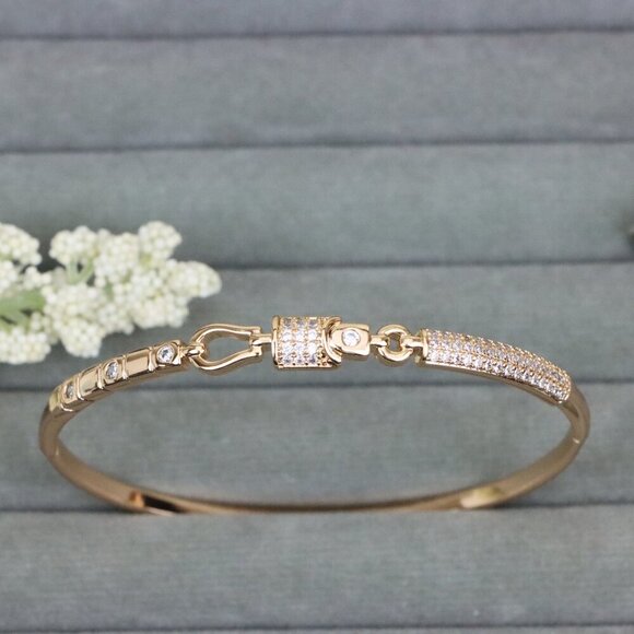 Elegant Rose Gold Bangle with Sparkling Crystal Detailing, XPBL0512 - Picture 1 of 12